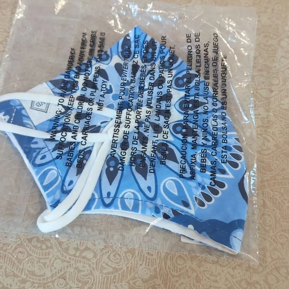 3 New Vera Bradley Floral Fitted Face Masks